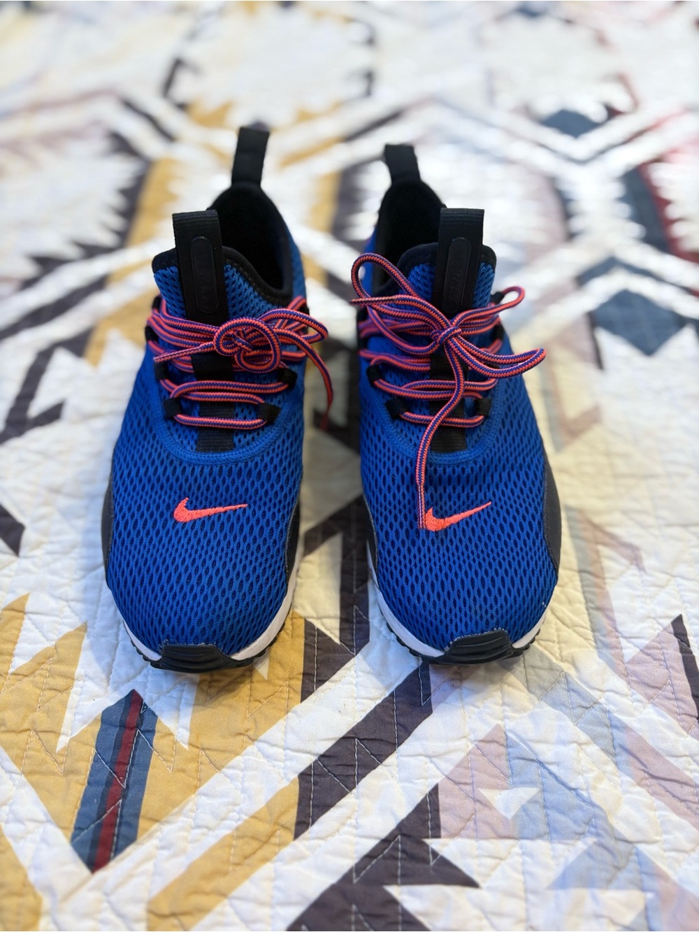 Nike air max Sneakers with neon orange/pink Accents